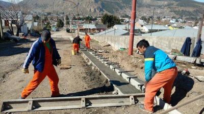 La Municipalidad comenz� con los trabajos de adoquinado de la calle Volta