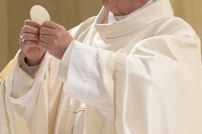 El Papa en Sta. Marta: �Resucitaremos con nuestra carne, como lo hizo Cristo�