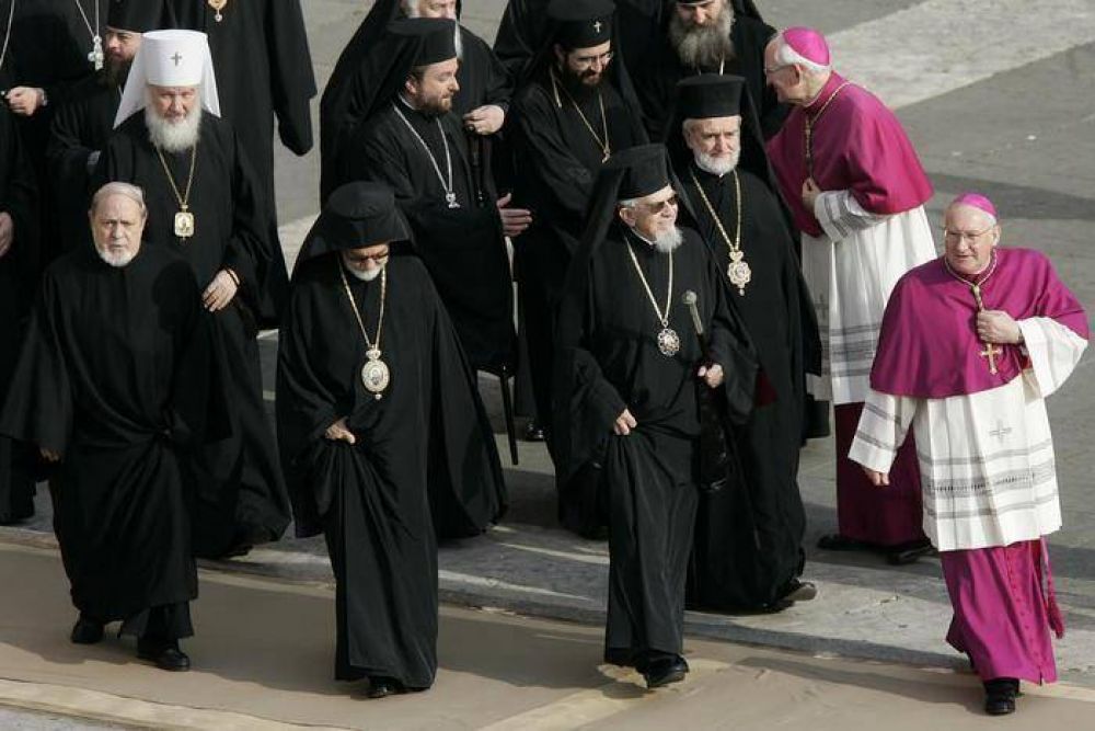 Cat�licos Orientales inmigrantes en Occidente; el Papa modifica el c�digo can�nico