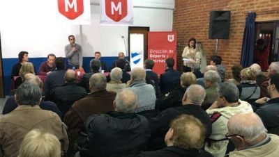 Entregaron el primer subsidio econ�mico a organizaciones civiles de Mor�n