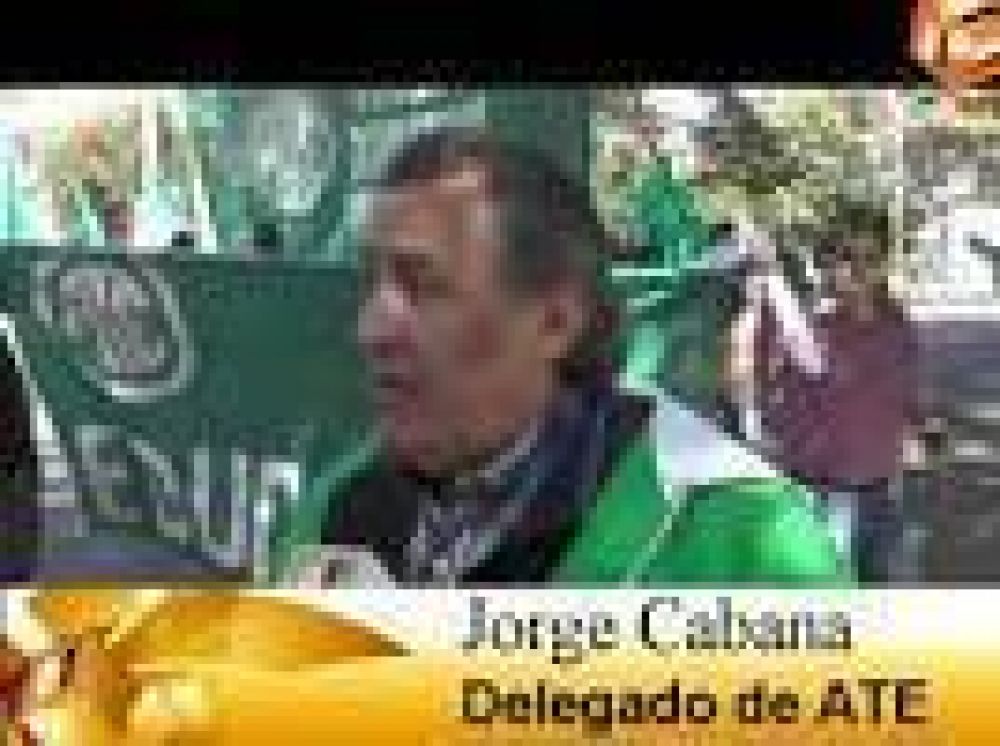 Corte de calle y protesta en la Secretar�a de Educaci�n