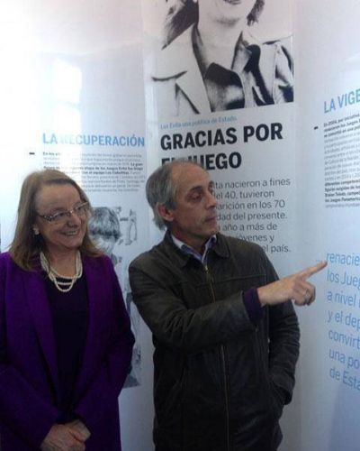 Por compromiso con DDHH reconocen a Alicia Kirchner