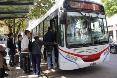La SAT exige un aumento del boleto y amenaza con despedir personal
