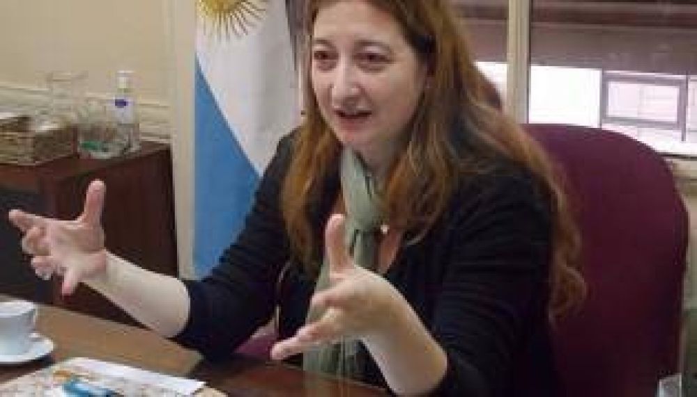 Mui�os: �La C�mpora deber�a escuchar un poco mejor a Cristina�