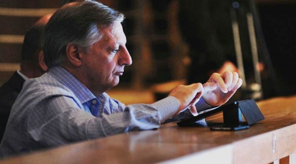 Luego de tres largos d�as, concluy� la audiencia p�blica por el aumento del gas