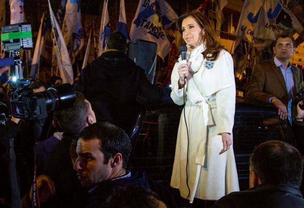 Cristina Kirchner denunci que Lzaro Bez est preso para forzar su declaracin