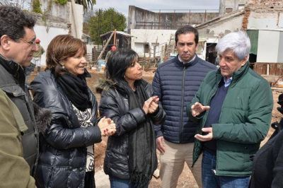 Andreotti recorri� las obras del nuevo edificio de Salud y Medio Ambiente