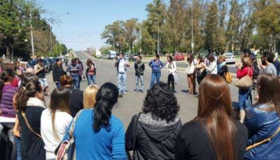 M�dicos comunitarios pidi� la continuidad del programa