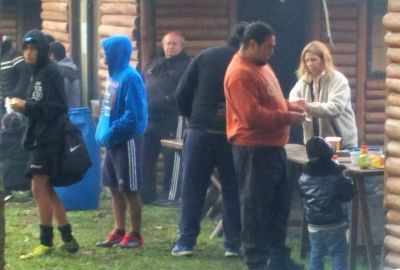 Denuncian a una funcionaria de Arroyo por vender cerveza en un predio municipal