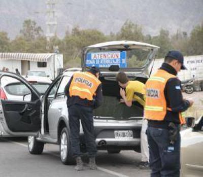 M�s polic�as para el Operativo Primavera