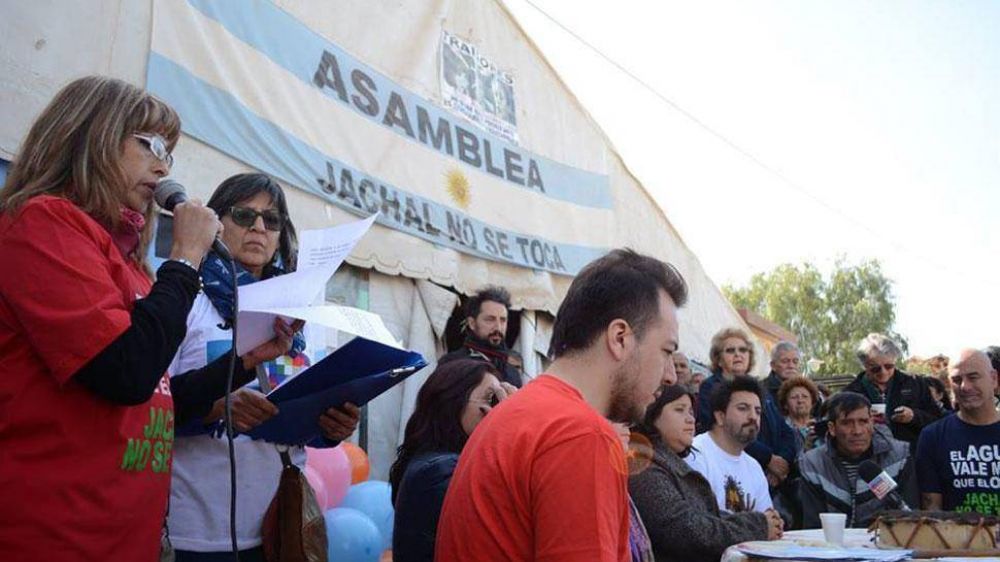 Tras la agresi�n a U�ac, la asamblea antiminera dice que hay �falta de di�logo�