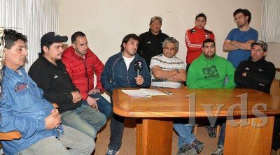 Exigen a San Antonio Internacional que restituya a los despedidos