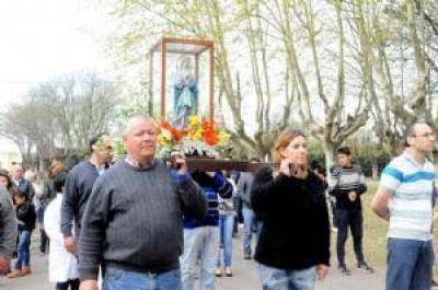 Procesi�n y misa por la Virgen de los Dolores