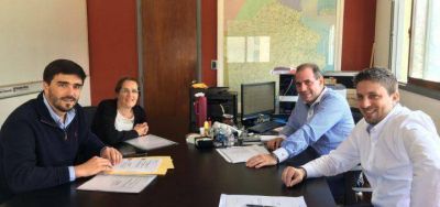 Galli anunci� obras para escuelas de OIavarr�a por m�s de 20 millones de pesos