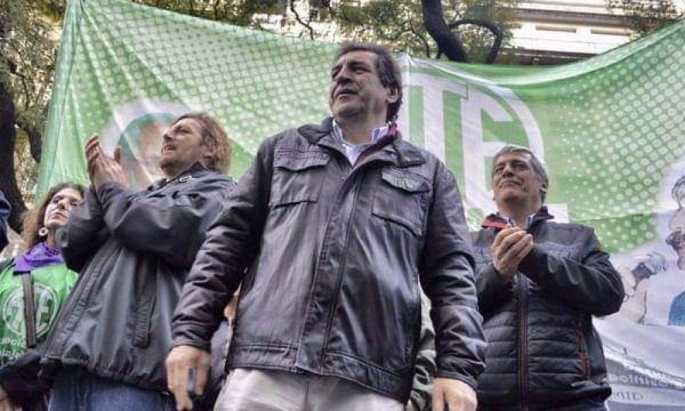 Estatales vuelven al paro: �Somos el blanco preferido por el Gobierno�