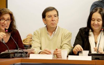 En Colombia, Fito Aguirre fue el único representante sindical por el Tratado de Paz