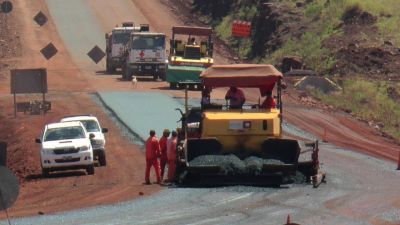Avanza a ritmo sostenido las obras en la Ruta Provincial 8