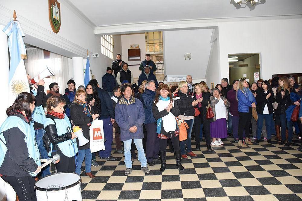 El PJ propone usar el plazo fijo para pagarles a los municipales