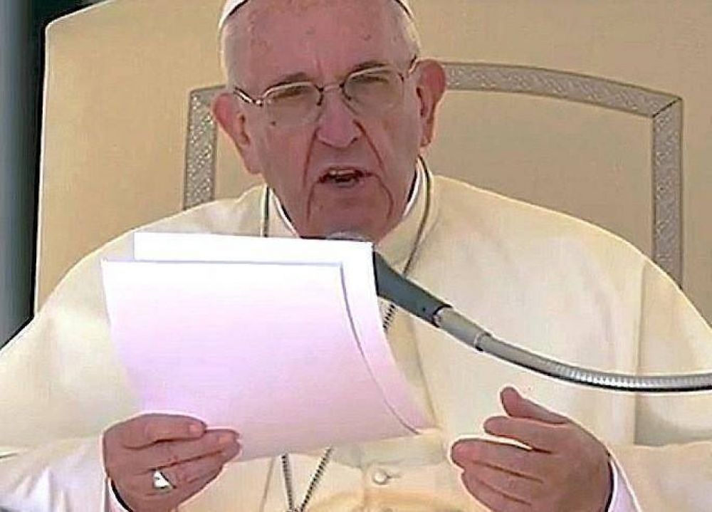 El Papa en la audiencia: �Dios nos ama con un amor tan grande que nos parece imposible�