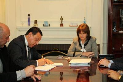 Patricia Bullrich le devolvi� las fuerzas federales a Z�rate