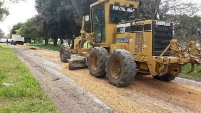 Falta granza en calles de la zona sur y en Sierra de los Padres