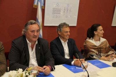De la Torre particip� de la creaci�n de la Red Nacional de Municipios productivos