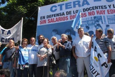 CTERA defini� plasmar un paro nacional para el 27S: exigen aumentos salariales y reapertura de paritarias