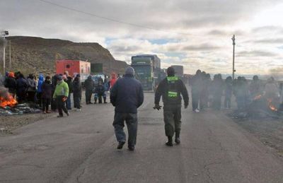 Caleta Olivia entre los cortes, la presi�n de los municipales y el sentimiento de �desestabilizaci�n�