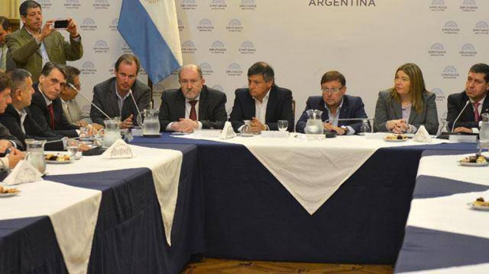 Bordet se sum a los gobernadores que piden ms fondos a Nacin para 2017
