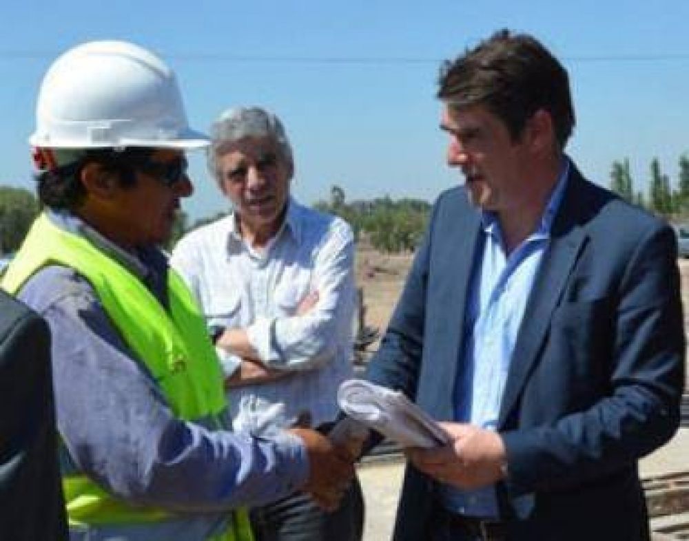 Iguacel afirm� que est�n asegurados los fondos para obras viales de San Juan