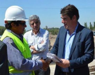 Iguacel afirm� que est�n asegurados los fondos para obras viales de San Juan