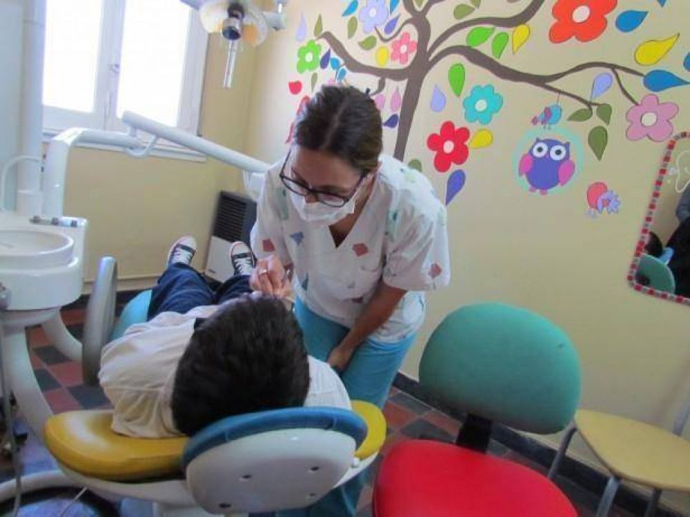 Miembros del Servicio de Odontopediatr�a asistieron a una jornada en La Plata