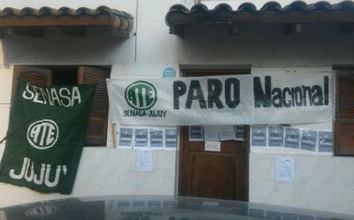 Trabajadores del Senasa ayer iniciaron un paro de diez d�as