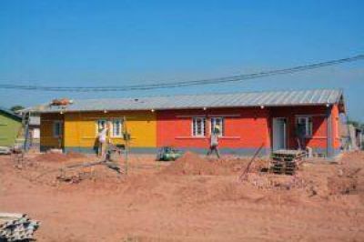 Ledesma inicia la construcci�n de 100 casas en El Talar