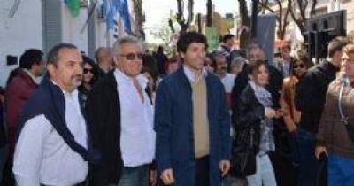 �Estoy a disposici�n para realizar cualquier obra y reunirme para terminar con esta historia�