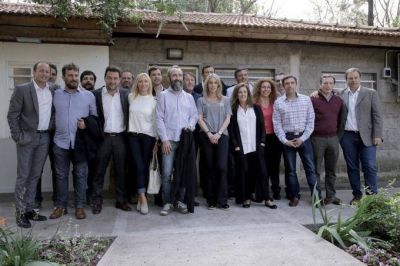 Presupuesto 2017: Reuni�n del �Grupo Esmeralda� y legisladores del FPV para diagramar estrategia