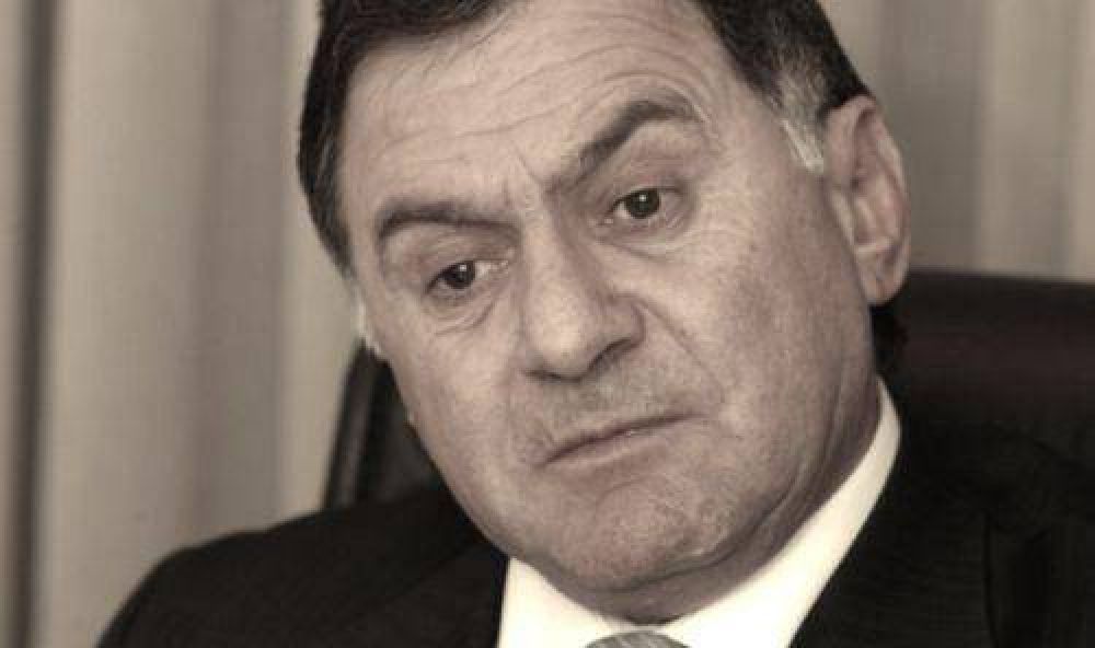 Ocaso pol�tico: Pereyra fue acusado por malversaci�n de fondos y enriquecimiento il�cito