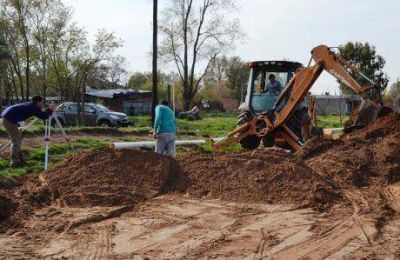 Autorizaron 2.500 metros m�s de red cloacal en Tres Lomas