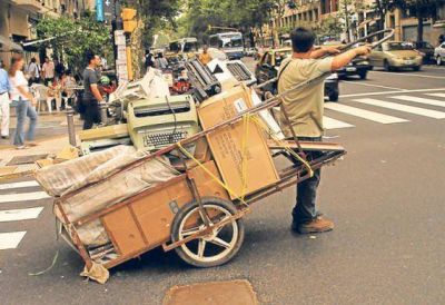 Proyecto para reciclar envases, residuos y promover la inclusi�n social
