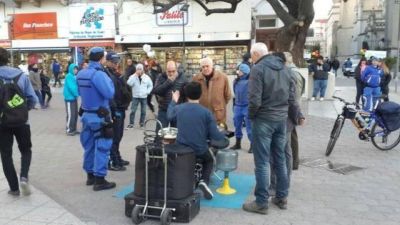 El Municipio retir� a manteros de la peatonal San Mart�n