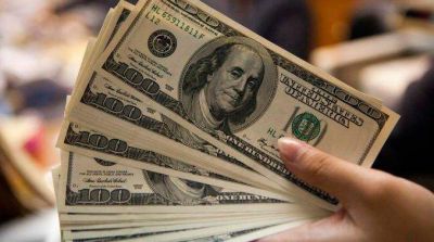 Desde que empez� la gesti�n de Macri, se vendieron u$s 25.728 millones para ahorro y turismo  