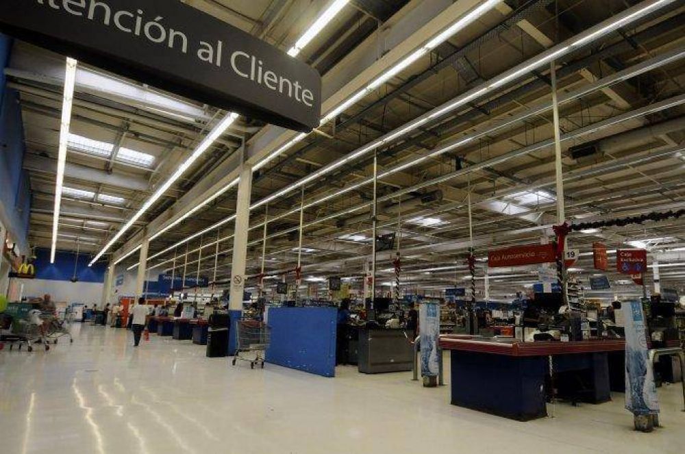 Carg� el changuito este finde: �por qu� no abrir�n los supermercados este lunes?