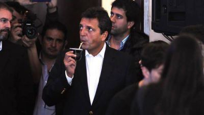 Sergio Massa viaja a Colombia al acuerdo con las FARC, pero por su cuenta