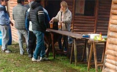 Delegada de Sierra suma irregularidades: de vender cerveza a dormir en predio cedido al municipios