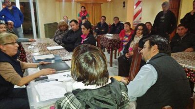 Kingma se reuni� con vecinos del Virgen del Valle