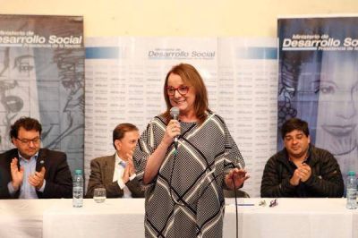 Lilita ampliar� una denuncia por los casinos que involucra a Alicia Kirchner