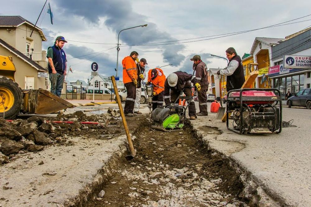 Comenzaron trabajos de reparaci�n en la avenida Maip�