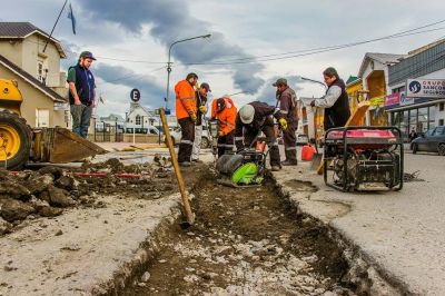 Comenzaron trabajos de reparaci�n en la avenida Maip�