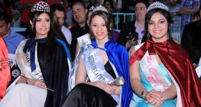 Eligieron reinas y culminaron los festejos del aniversario capitalino