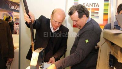 La provincia acompa�� a emprendedores santafesinos durante la Fecol 2016